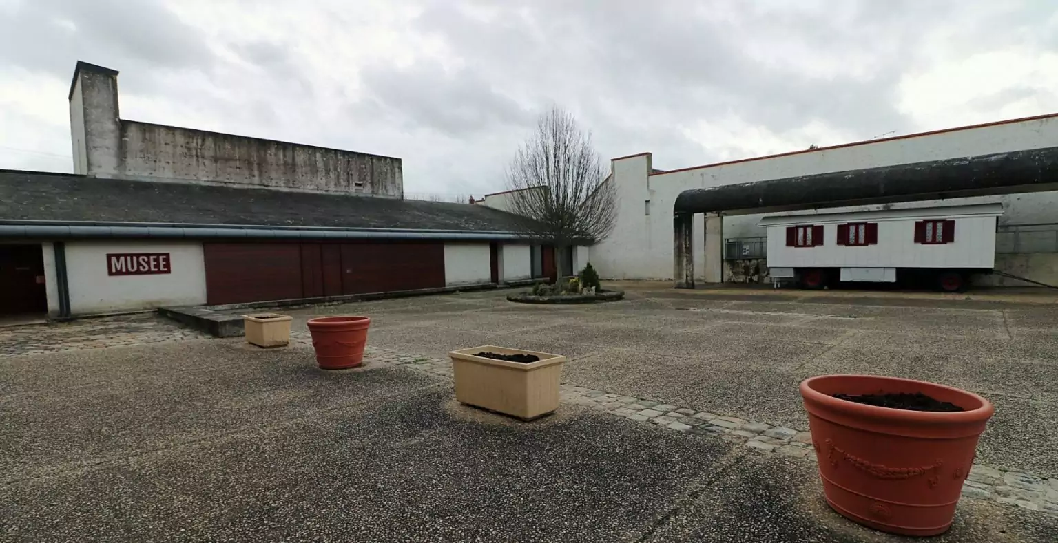 musée municipal théâtre forain et archéologique
